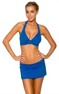 Elizabeth Turner in a bikini