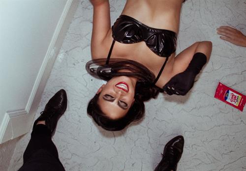 Xian Mikol in lingerie