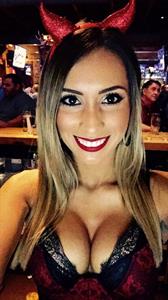 Amber Herst taking a selfie