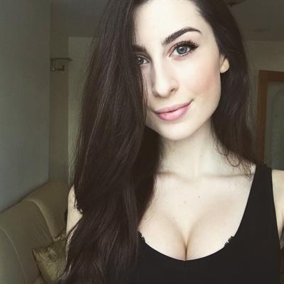 Brittany Suleiman taking a selfie