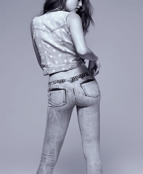 Emily DiDonato - ass