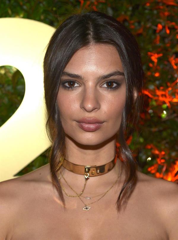 Emily Ratajkowski