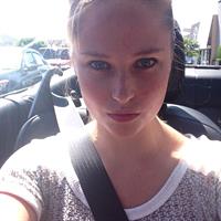 Genevieve Morton taking a selfie