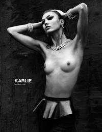 Karlie Kloss - breasts