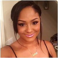 Maliah Michel taking a selfie