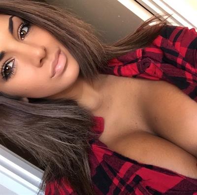 Libby Powell taking a selfie