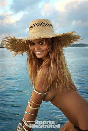 Chrissy Teigen - Sports Illustrated Swimsuit 2016