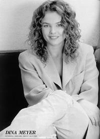 Dina Meyer