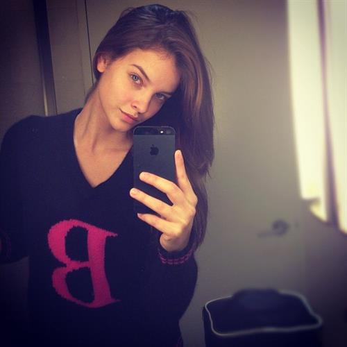 Barbara Palvin taking a selfie