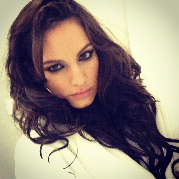 Kelly Brook taking a selfie