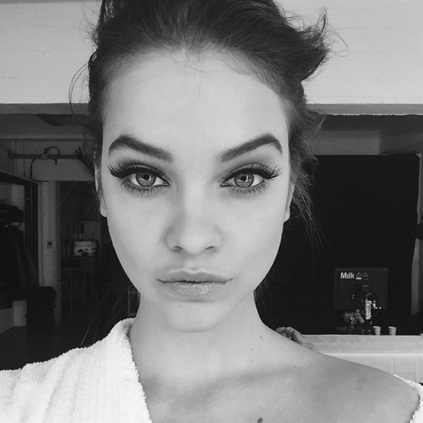 Barbara Palvin taking a selfie