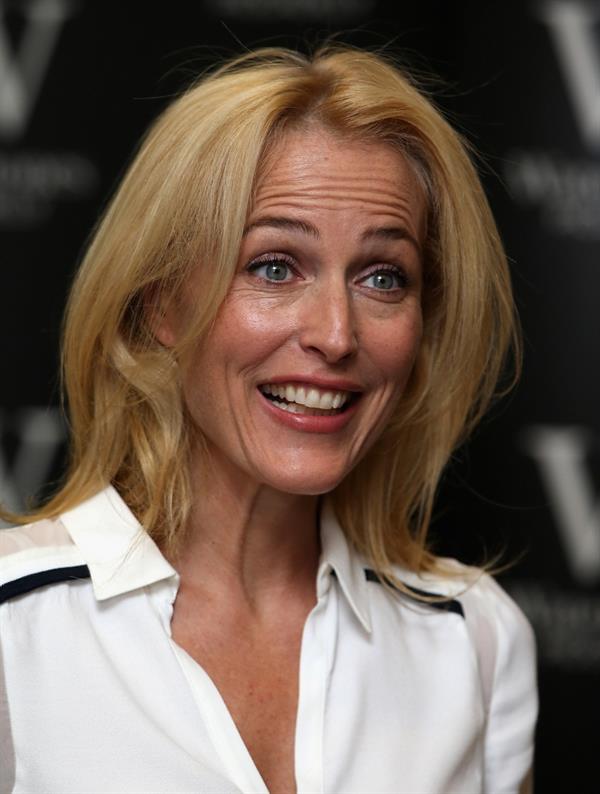 Gillian Anderson