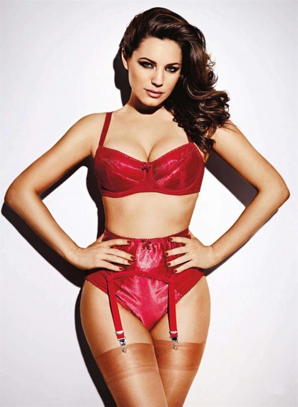 Kelly Brook in lingerie