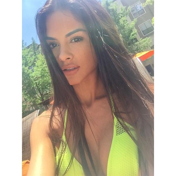 Sophia Miacova taking a selfie