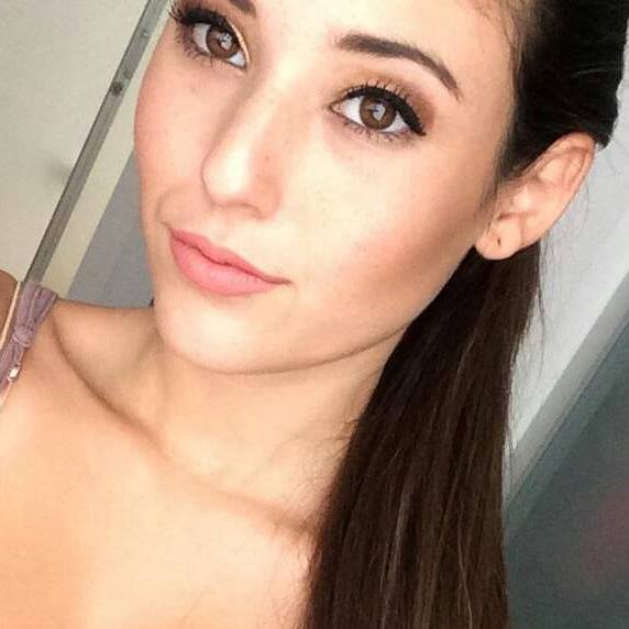Angie Varona taking a selfie