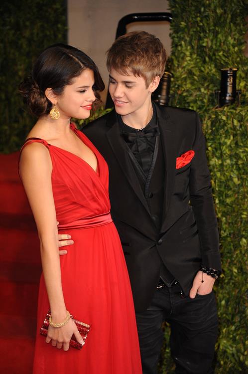 Selena Gomez Pictures Selena Gomez Vanity Fair Oscar party in West Hollywood on February 27, 2011