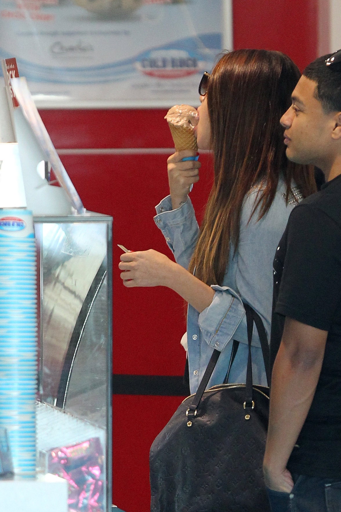 Selena Gomez goes shopping around Bondi Beach in Sydney on July 17, 2012 