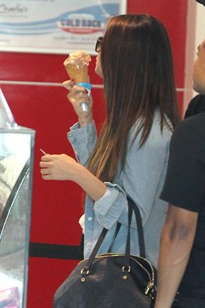 Selena Gomez goes shopping around Bondi Beach in Sydney on July 17, 2012 