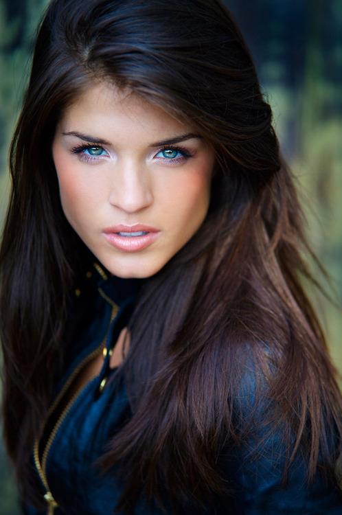 Marie Avgeropoulos