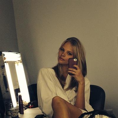 Marloes Horst taking a selfie