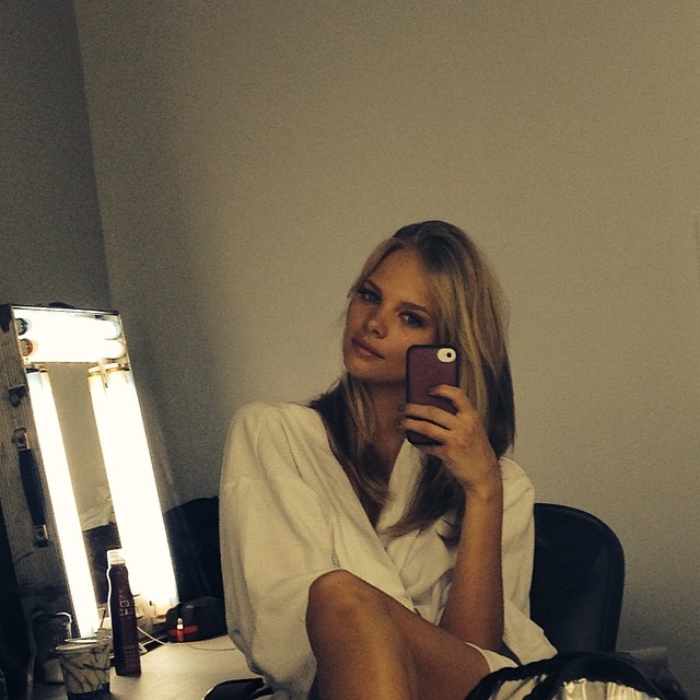Marloes Horst taking a selfie