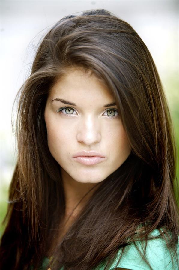 Marie Avgeropoulos