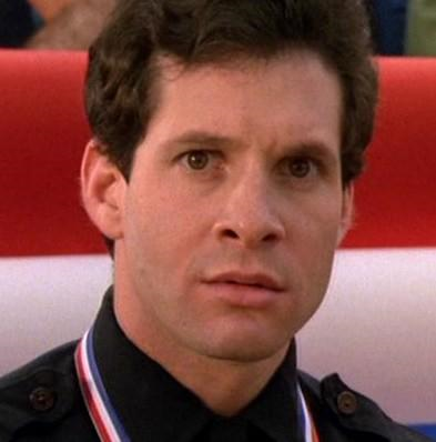 Steve Guttenberg