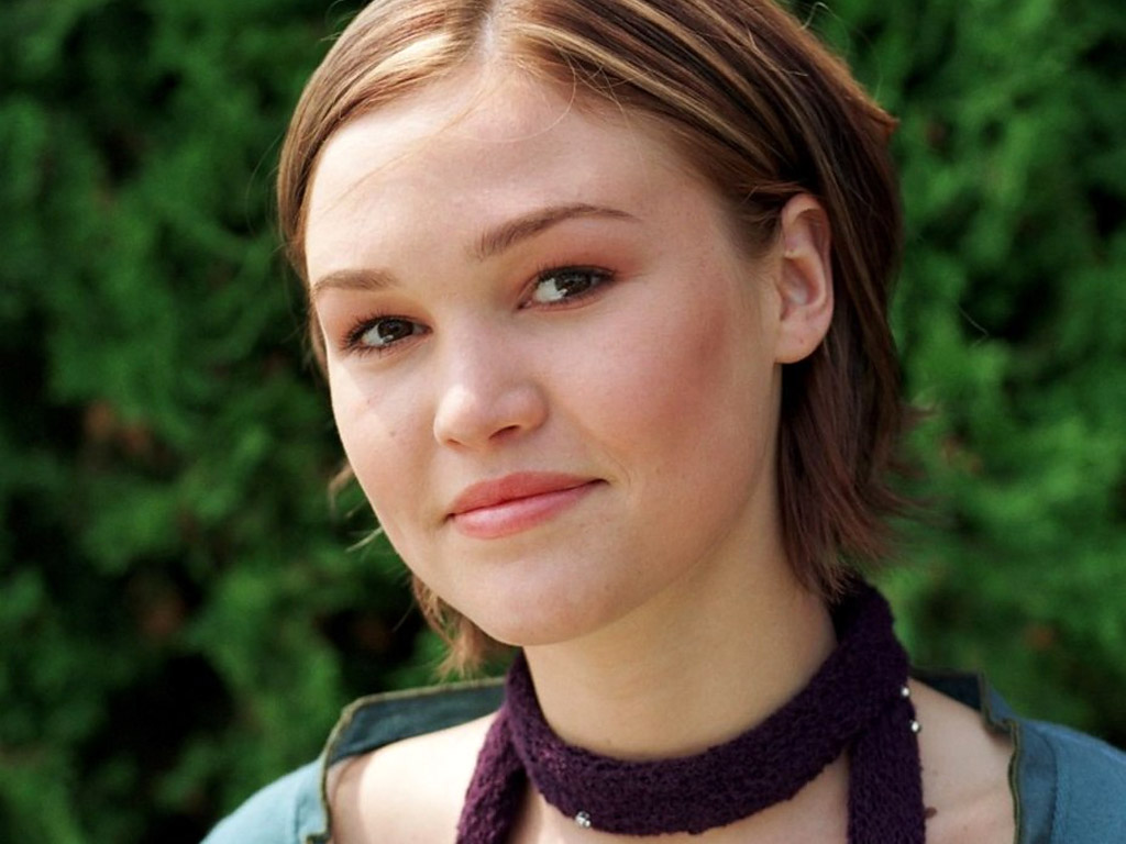 Julia Stiles