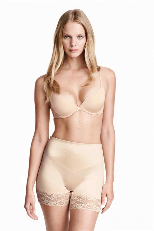 Marloes Horst in lingerie