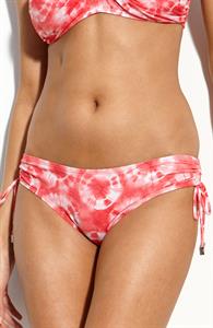 Jennifer Lamiraqui in a bikini