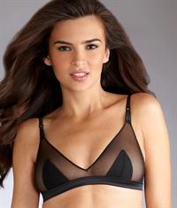 Jennifer Lamiraqui in lingerie