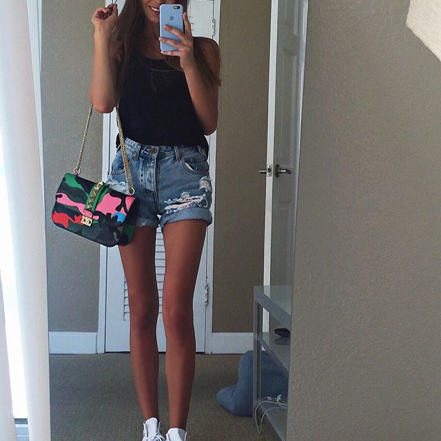 Lily Ermak taking a selfie