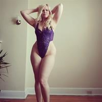 Lilli Luxe in lingerie