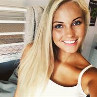 Emilie Voe Nereng taking a selfie