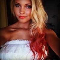 Emilie Voe Nereng taking a selfie