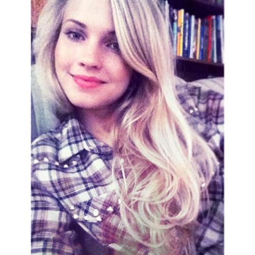 Emilie Voe Nereng taking a selfie