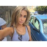 Nicola Hughes taking a selfie