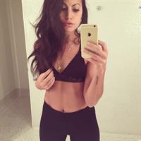 Mónica Alvarez taking a selfie