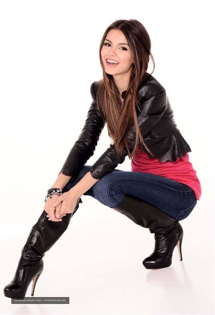 Victoria Justice 2011