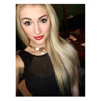 Anna Faith Carlson taking a selfie