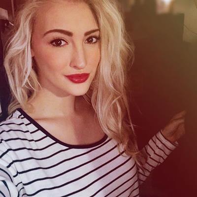 Anna Faith Carlson taking a selfie