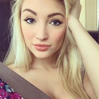 Anna Faith Carlson taking a selfie