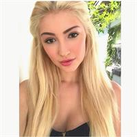 Anna Faith Carlson taking a selfie