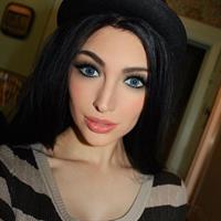 Anna Faith Carlson taking a selfie