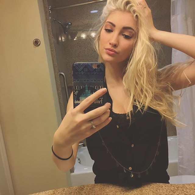 Anna Faith Carlson taking a selfie