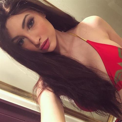 Anna Faith Carlson taking a selfie