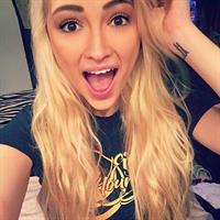Anna Faith Carlson taking a selfie