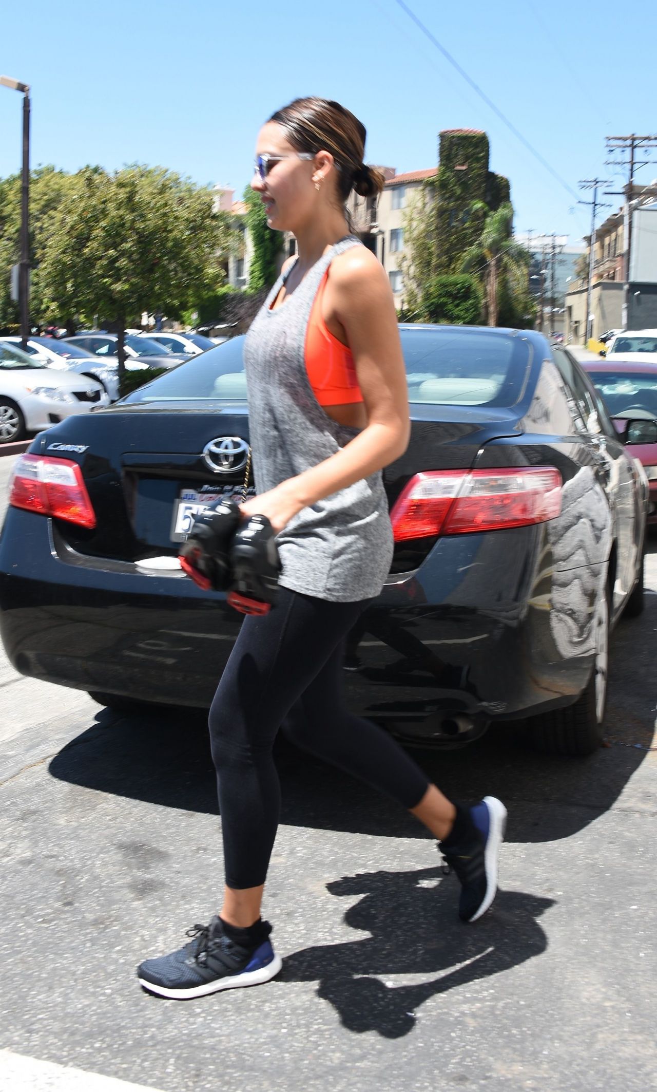 Jessica Alba in leggings outside a Soul Cycle class in Los Angeles, July 2015
