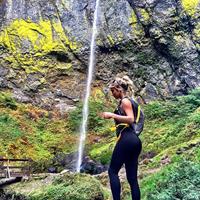 Sara Jean Underwood - ass