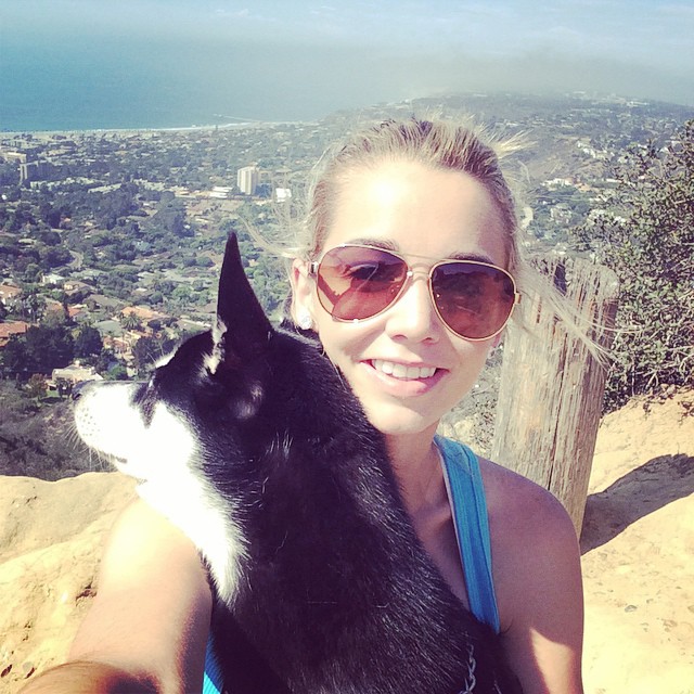 Caitlin Arnett taking a selfie